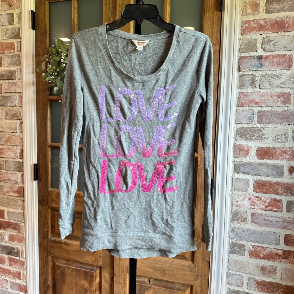 Arizona Jean Co Pullover Sweatshirt Women XS Gray Sequin Love Graphic L/S